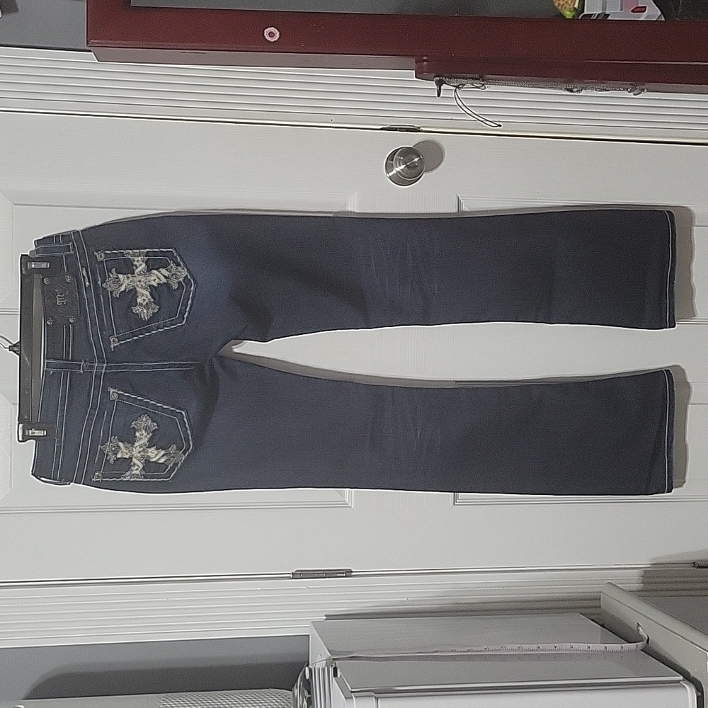 Euc Miss Me sz 29 bootcut jeans
